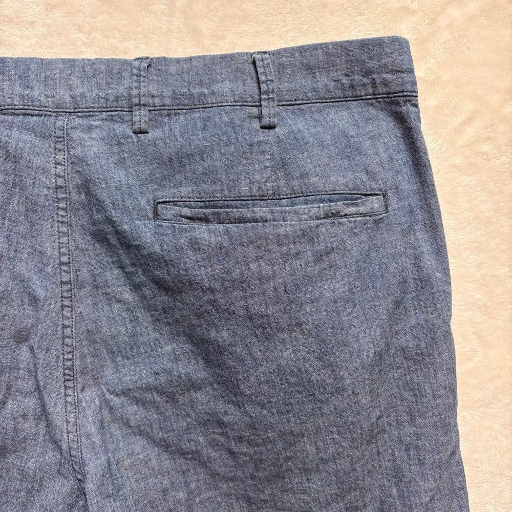 GAP Shorts‎ Men Sz 36 Chambray Blue Essential Khaki 10" Inseam Lightweight - Picture 11 of 13